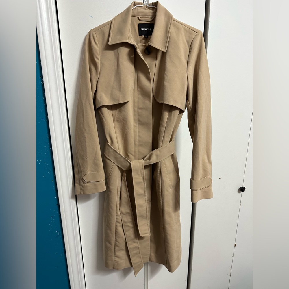 New Express Trenchcoat  with back ruffles XS